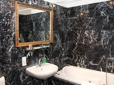 King Charles Boutique Residence Prague 4*,